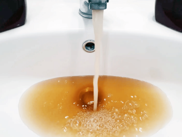 Da emergenza acqua circa 80.000 euro di danno economico a settimana per residenti e turisti. Si valutano risarcimenti ai cittadini.
